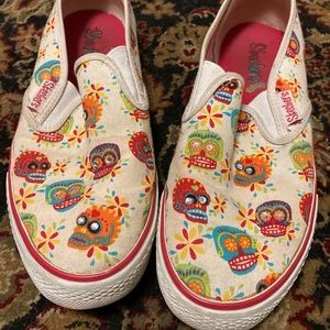 Skechers Skull Slides